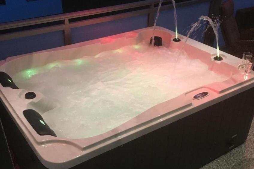 in Heselbach mit Grill, Whirlpool und Garten - foto 11