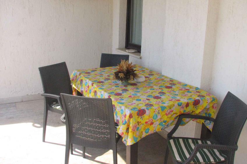 Holiday apartment with beautiful garden - BF-TRHJ - foto 2