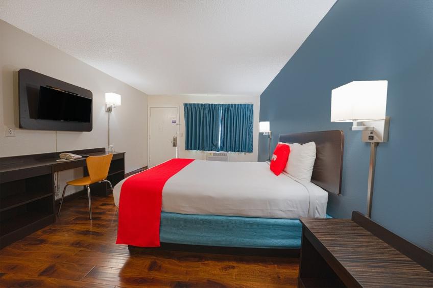 Premium Queen Bed with Kitchenette - foto 15