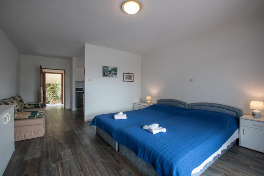 Apartments Mirjana IKA - Studio Apartment With Balcony  (A1) - foto 5