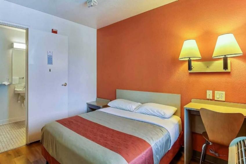 1 Queen Bed - foto 10