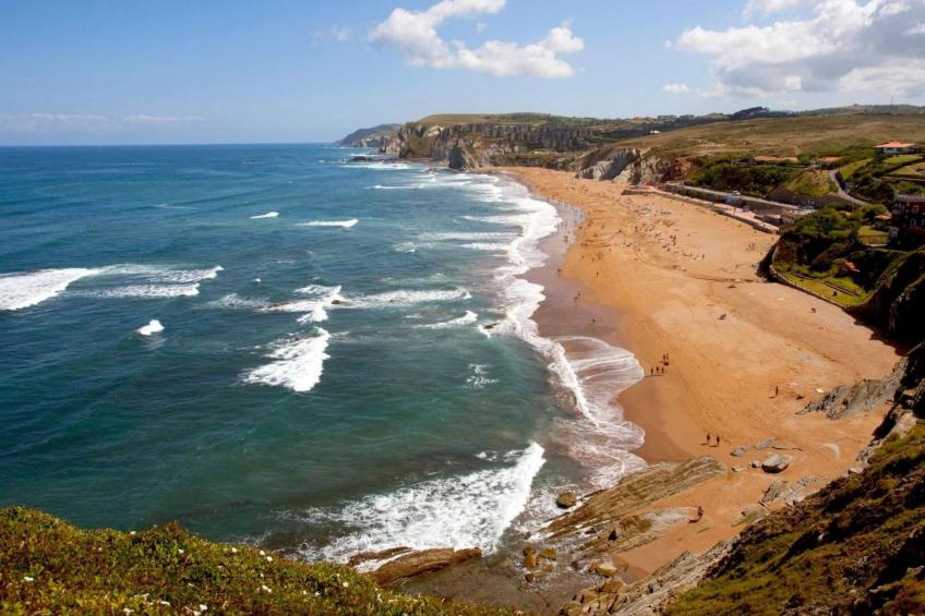 9 Zimmer. 24 pro. Strand. In der Nähe von Bilbao - foto 24