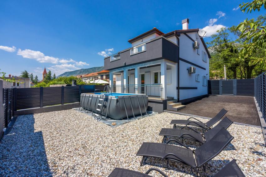 Villa met zwembad en barbecueplaats - BF-PTPNH - foto 18