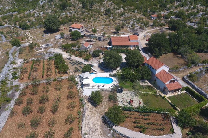 Villa mit beheiztem Pool - foto 48