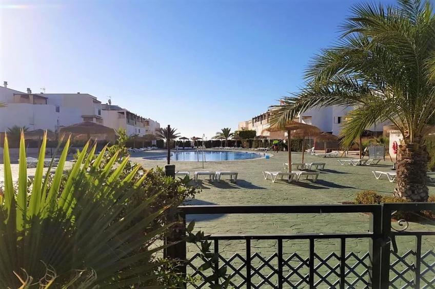 Natura World Duplex con patio privado 2b - foto 12