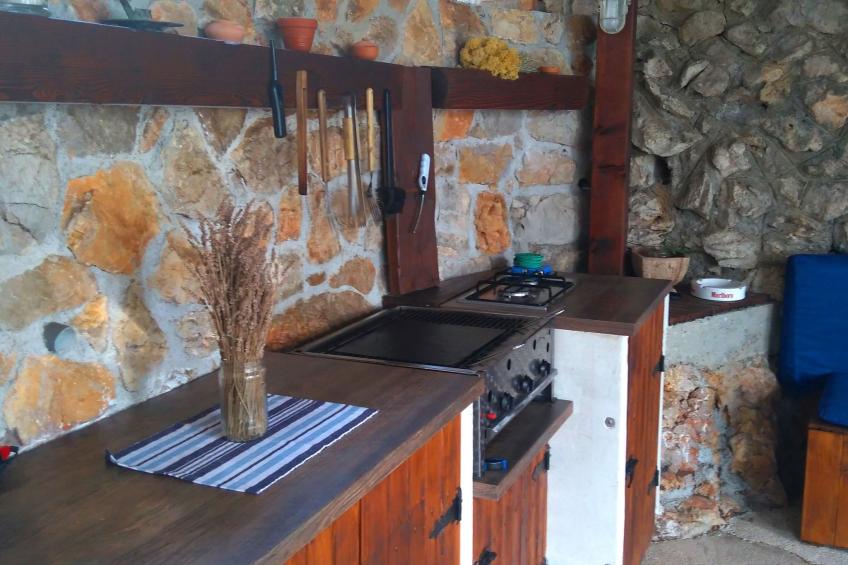 mit Pool in Lukovo Sugarje - foto 35