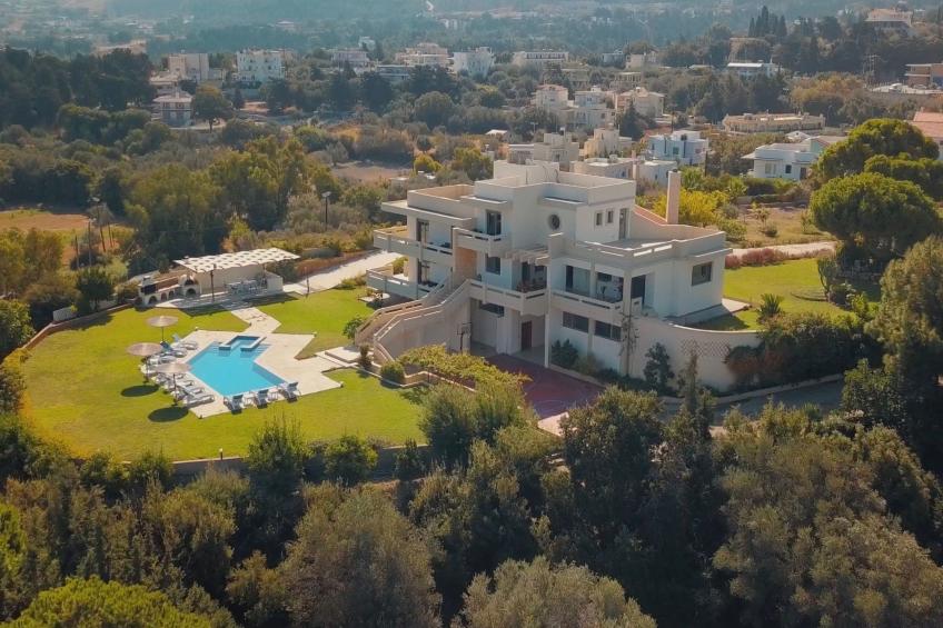 Luxuriöse, geräumige, private Villa mit sechs Schlafzimmern