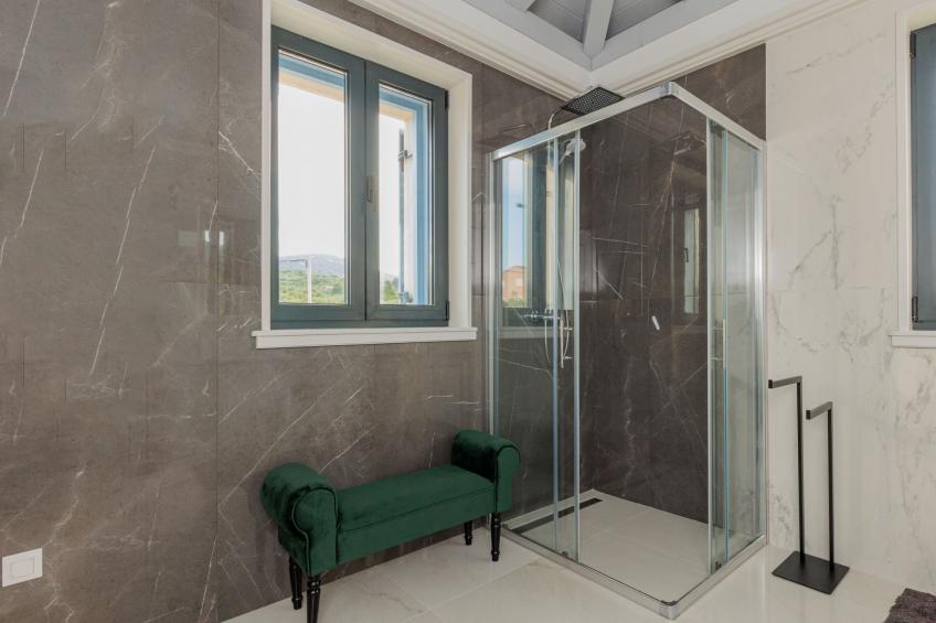 Seafront Villa Adriatica with pool - foto 39