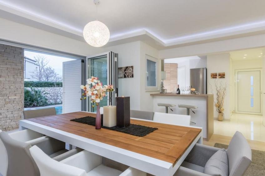 Luxuriöse Villa White Rose mit Pool in der Nähe von Zrče Beach - foto 3