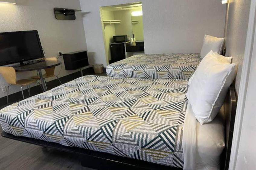 2 Queen Beds  Smoking - foto 3