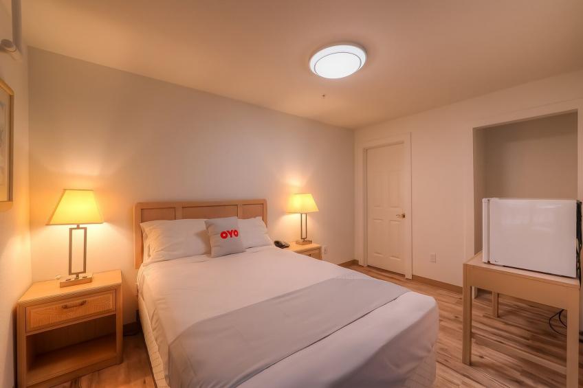 Queen Bed - foto 14