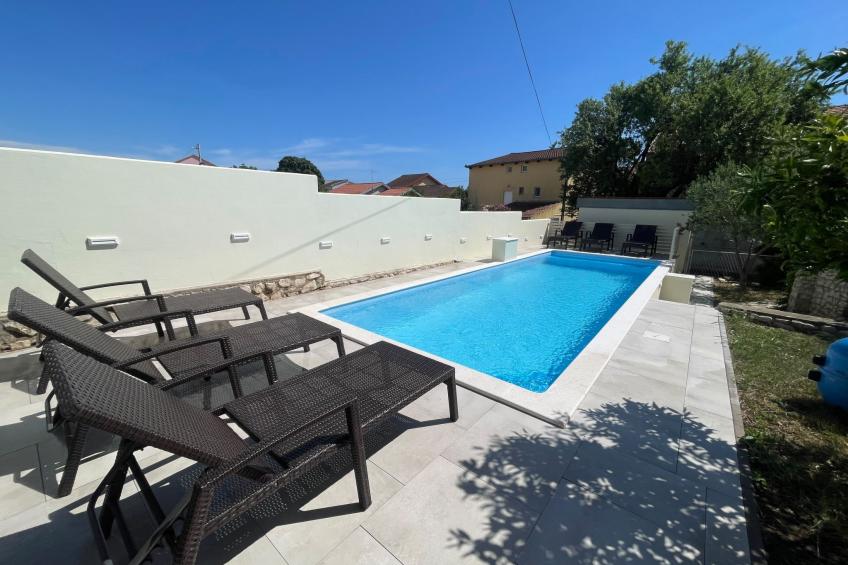 Charming Villa Rea, 8+2 with heated pool - foto 65