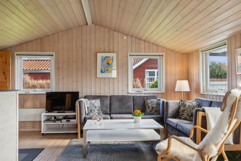 "Bjarni" - 175m from the sea - foto 21