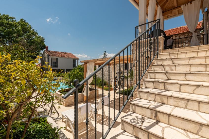 Apartment Varos 2+1 with shared pool - foto 8