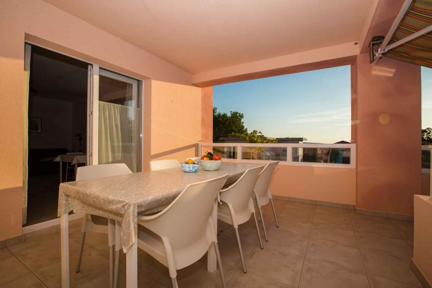 Vakantiewoning Appartement met 3 slaapkamers, groot balkon, 5 minuten lopen naar het strand - BF-JXW5H - foto 3