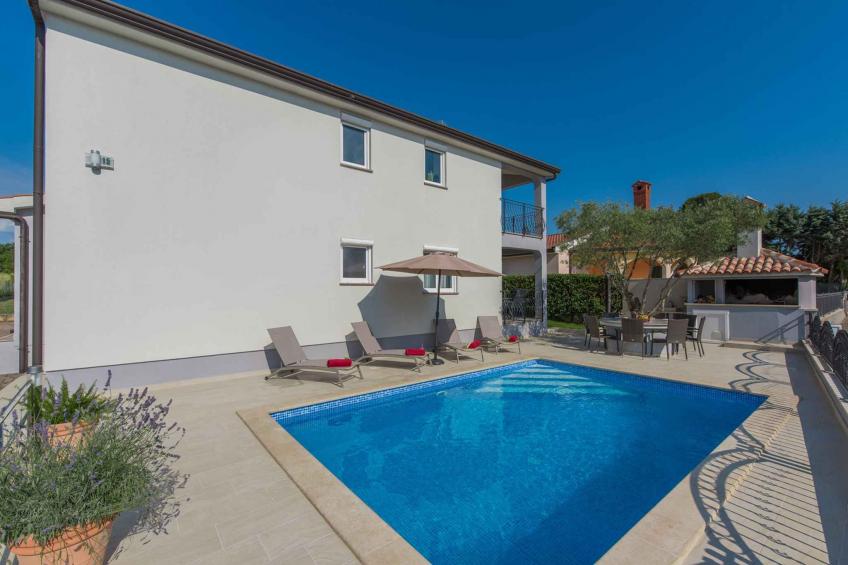 Holiday apartment with pool - BF-NXGFC - foto 5