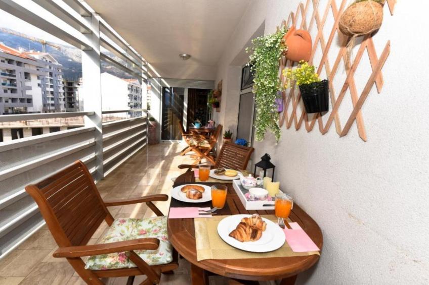 City & Sea Escape Studio Near Budva’s Beaches - Studio Apartment - foto 15