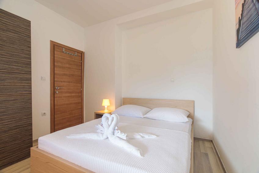 Holiday apartment with pool - BF-X733 - foto 18