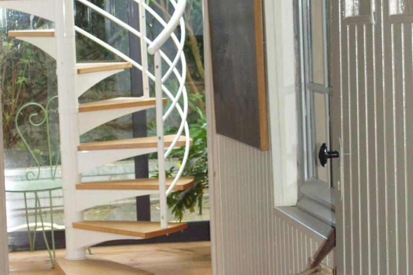 Großes Familienhaus mit schön angelegtem Garten - foto 18