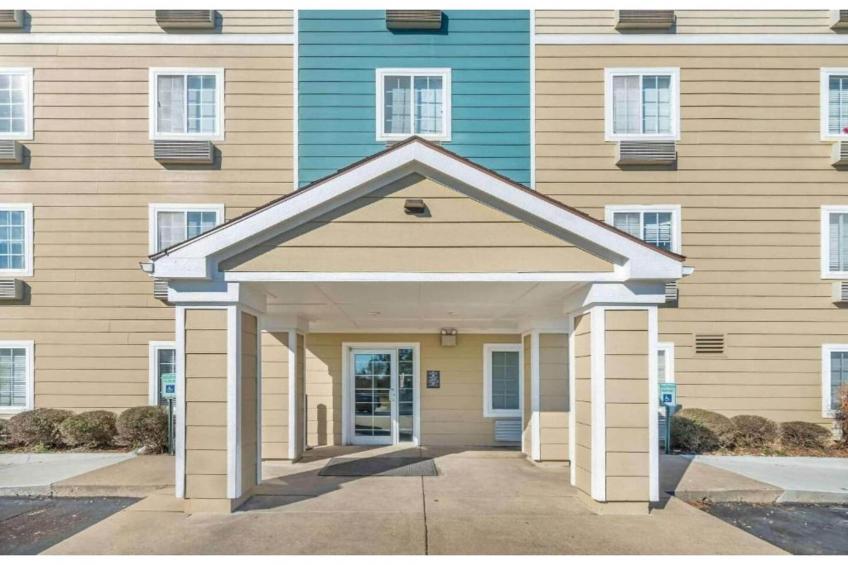 1 Queen Bed | Non-Smoking, Kitchen - foto 7