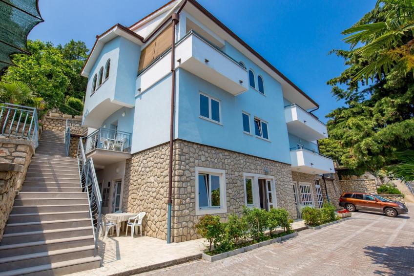 Wohnung in Obrs mit Kleiner Terrasse und Meerblick - foto 24