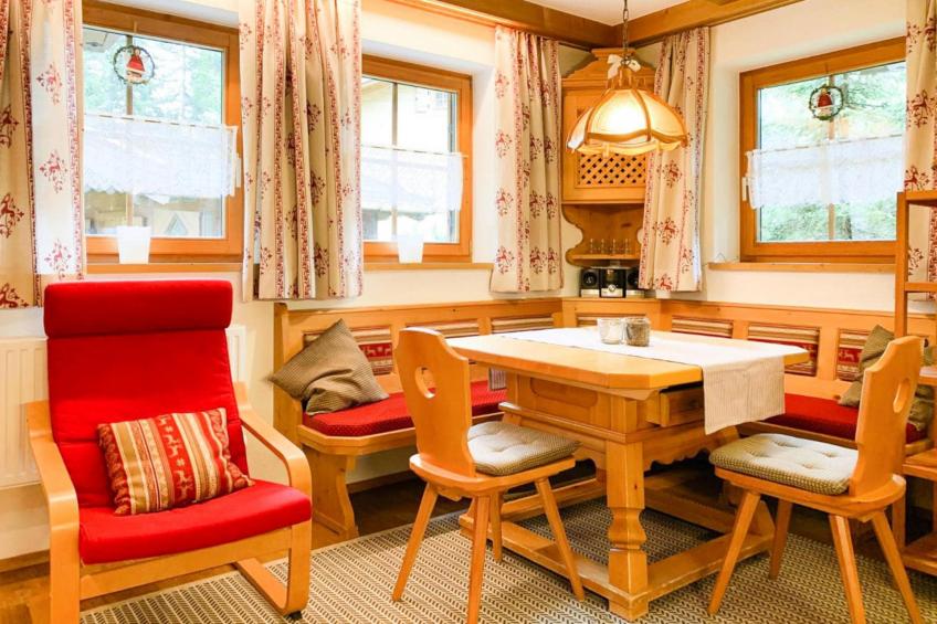 Merlenhütte in Königsleiten-Merlenhütte Obergeschoß - foto 2