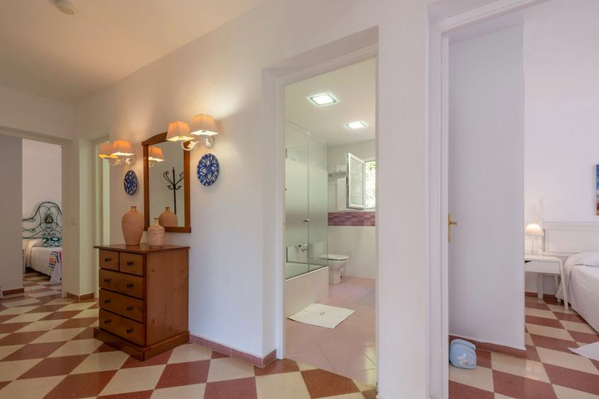 Moderne, frische Familienvilla Allondra - foto 26