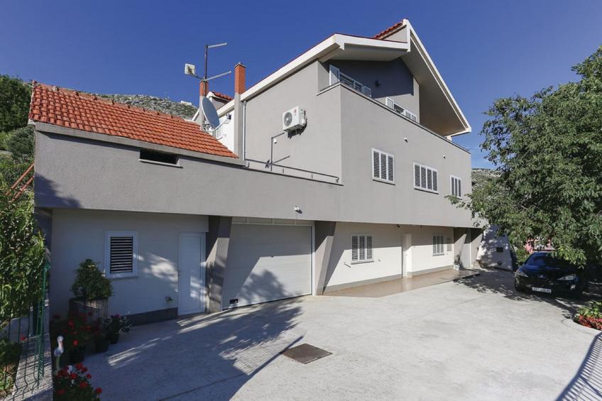 Apartment Villa IN - Four-Bedroom Apartment with Private Pool - foto 23