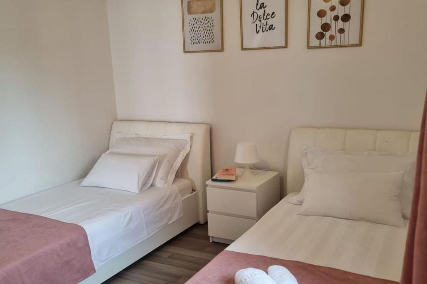 Exclusive Elegant Villa with Pool in Kastel Novi - Seven Bedroom Villa with Pool - foto 8