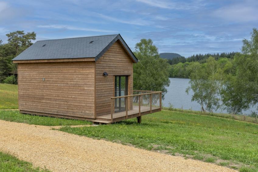 Le Domaine des MonÃ©diÃ¨res - Cabane de charme vue Lac 2ad  2enf -12ans - foto 9