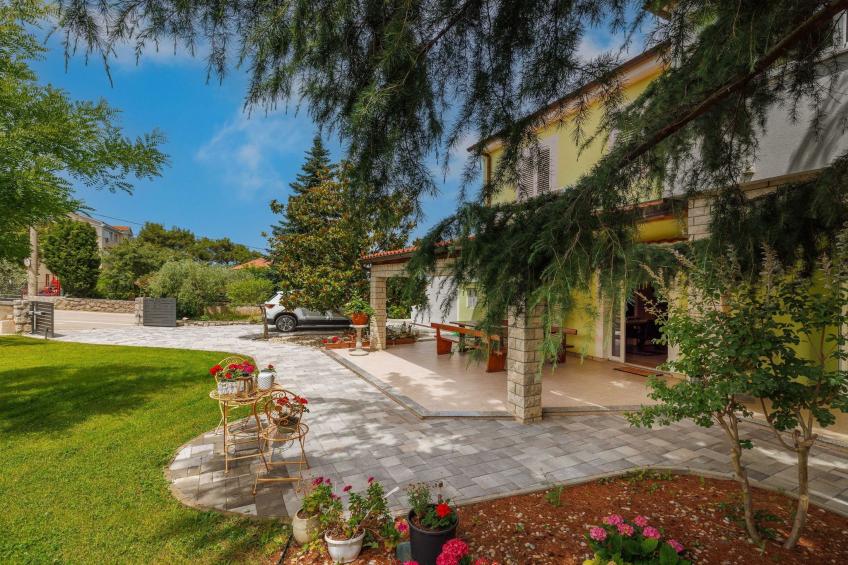 Wonderful Krk Island Stay: Shared Pool, Grill Patio, and Nearby Beaches - Double Room - foto 6