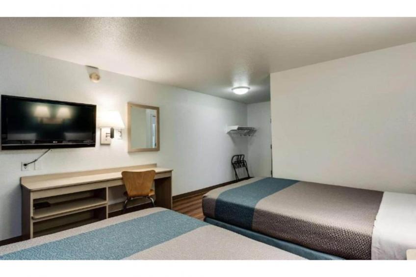2 Full Beds  Non-smoking - foto 6