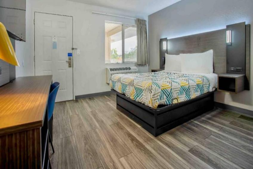 1 Queen Bed - foto 14