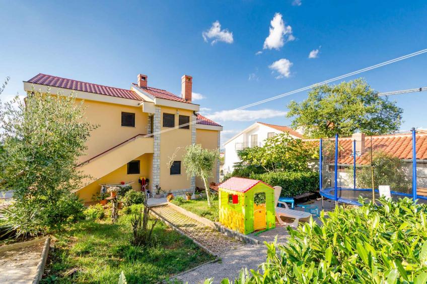 Holiday apartment with air conditioning - BF-NM5J6