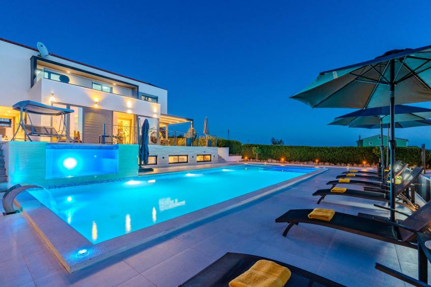 Beautiful villa Lara in Vrana with pool - foto 17