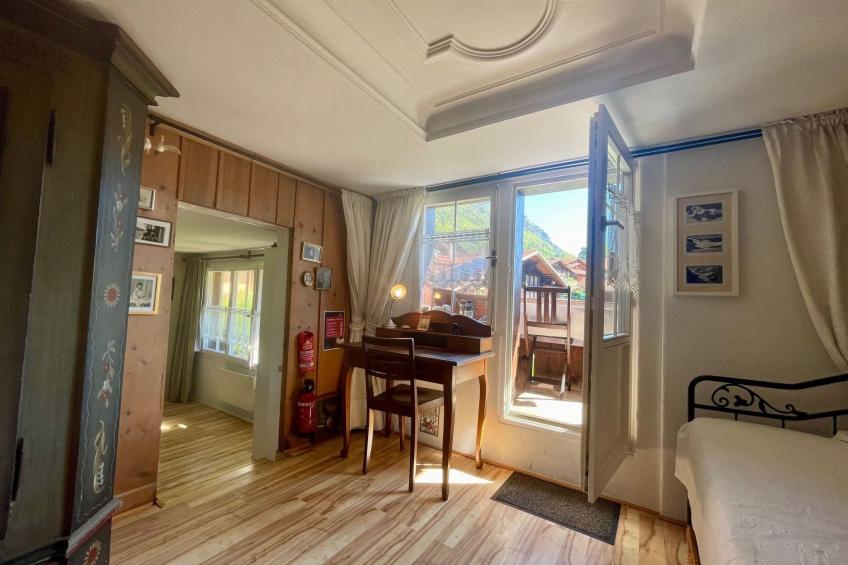 Chalet-Hausteil mit Garten im Dorfkern - foto 9