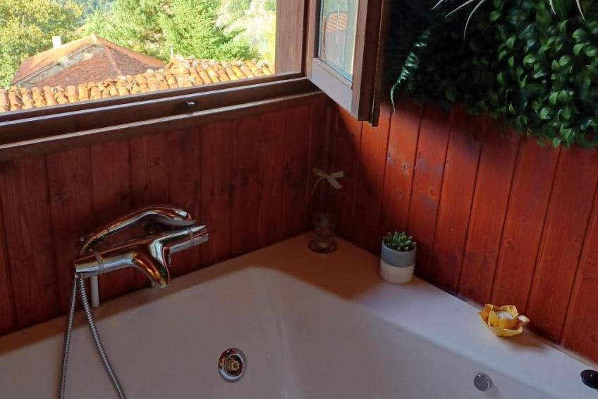 Berghütte mit Terrasse, Kamin und Jacuzzi - foto 12