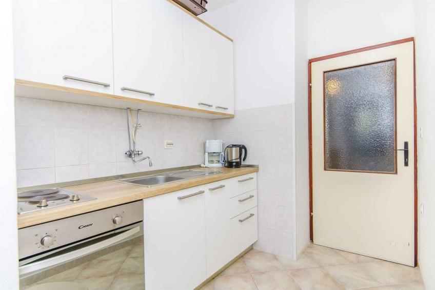 Holiday apartment with air conditioning, balcony and sea view in Slatine - BF-9GZB3 - foto 23