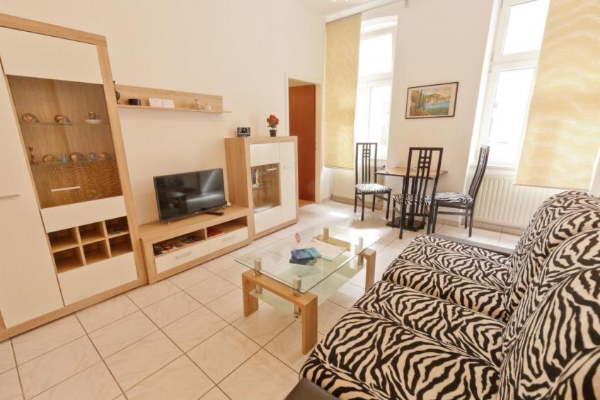 Wohnung in Fünfhaus mit Garten - foto 3