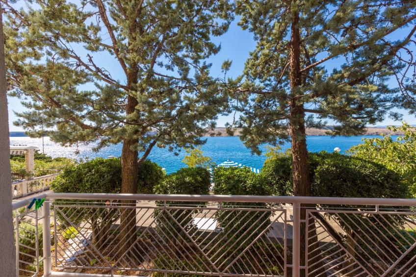 Holiday apartment in the first row to the sea, with sea view and satellite TV - BF-DMFX - foto 81