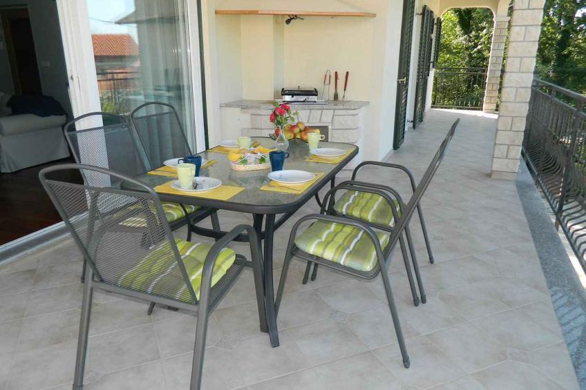 Holiday apartment with balcony and air conditioning - BF-5XV5T
