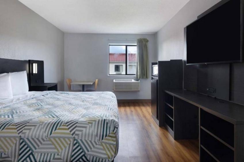 1 King Bed  Smoking - foto 8