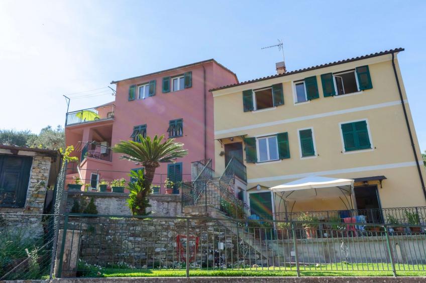 Wohnung im zweiten Stock mit Parkplatz und Garten - foto 3