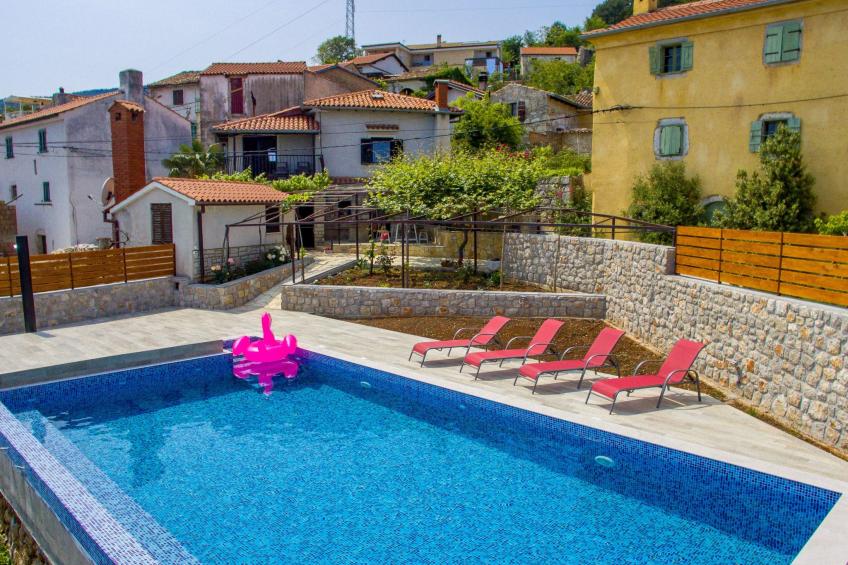 mit großem Garten und Pool - foto 56