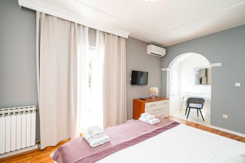 Holiday Home Trojković- Four Bedroom Holiday Home with Terrace and Swimming Pool - foto 51