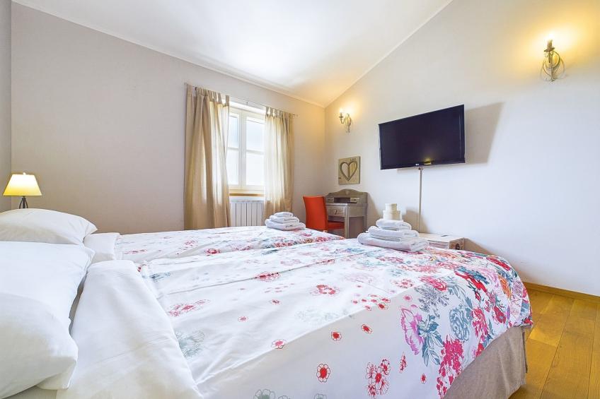 Luxuriöse Villa mit Schwimmbad und großem Garten - foto 23