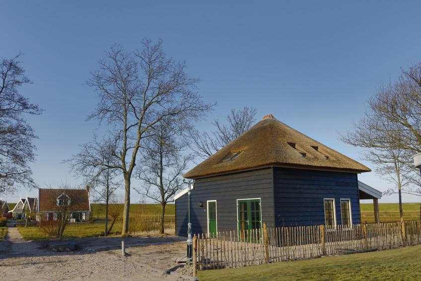 Recreatiepark Wiringherlant - Wiringher Villa 23 - foto 2