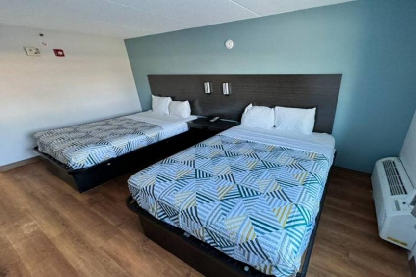 2 Queen Beds  Mobility Accessible Tub Nsmk - foto 6