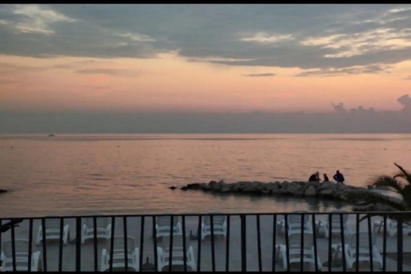 Apartment Take a Look - Three Bedroom Apartment with Terrace - foto 13