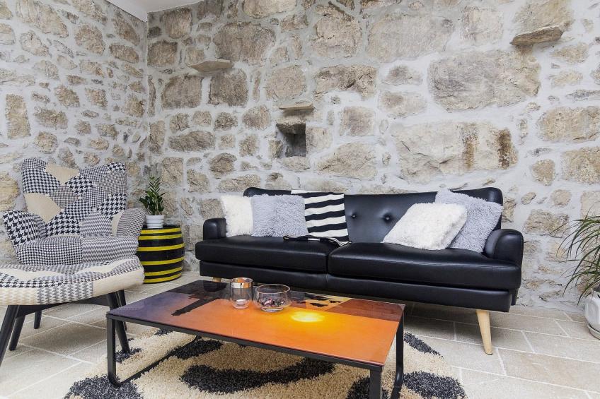 Schönes Steinhaus mit beheiztem Pool, Terrasse mit Meerblicl in ruhige Lage - foto 20